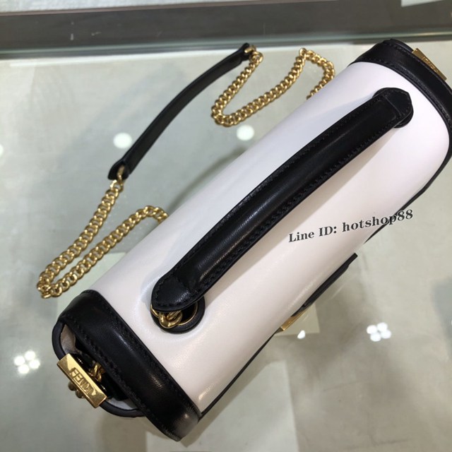 FENDI專櫃精品鏈條女包 Fendi芬迪鏈條肩帶BAGUETTE手袋 fdzg2697